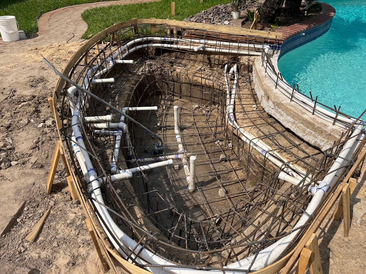 Custom Pool and Spa Construction, Tailored Backyard Retreat, CHR Builder New Build project in Katy, TX