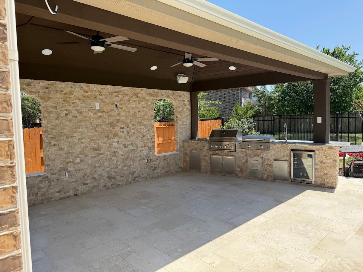 Covered Patio with Outdoor Kitchen Grill Granite and Decorative Wall, CHR Builder Cover Patio & Landscaping project in Katy/Houston area, TX