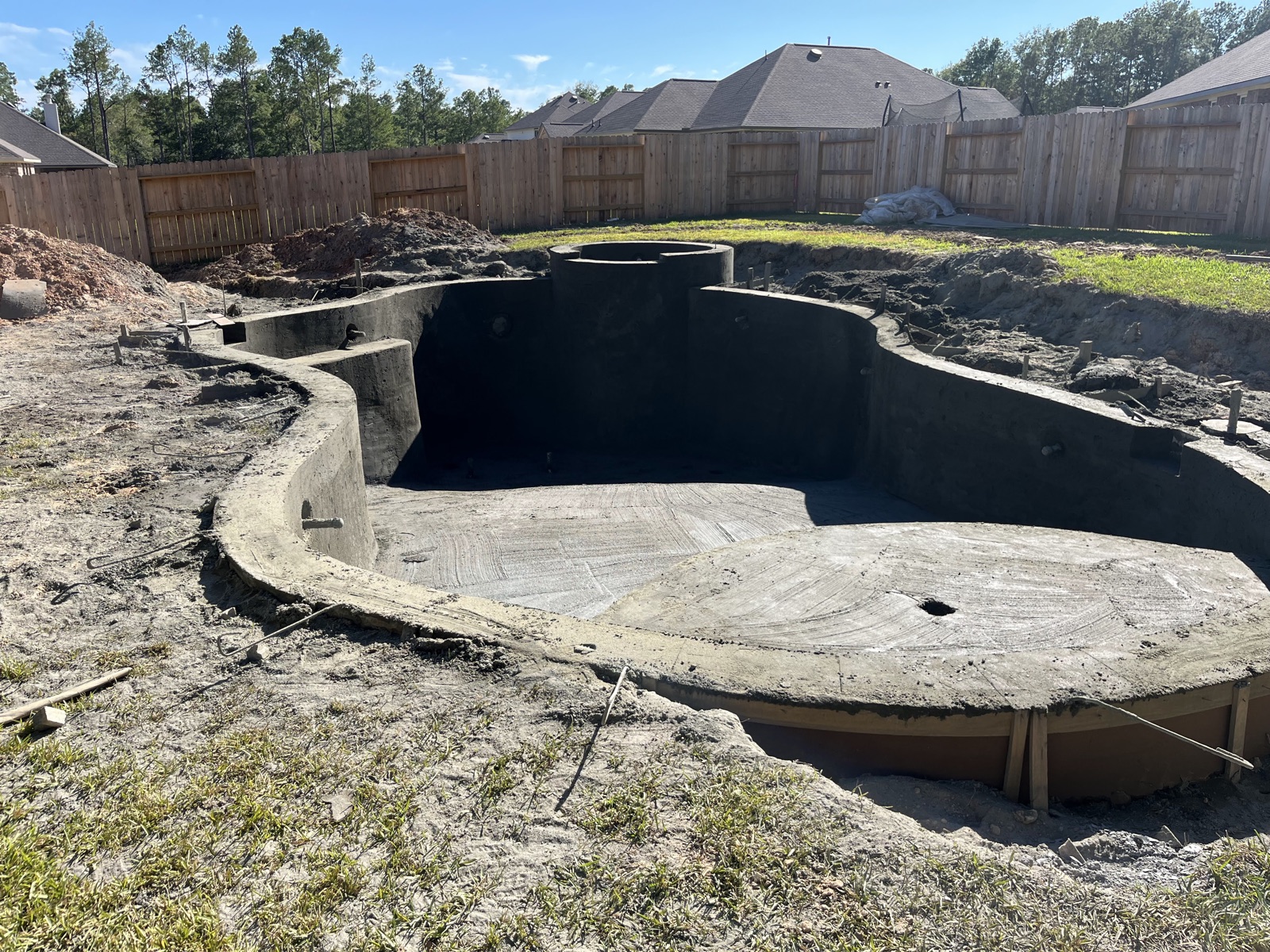 Create Your Dream Backyard: Pool Construction, Renovation, Decks, Spas and More