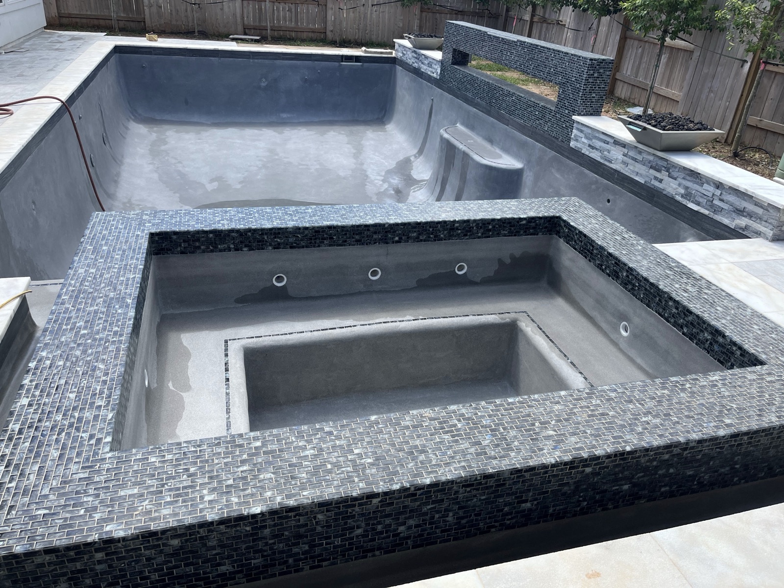Transform Your Backyard With Expert Pool Construction and Refurbishment