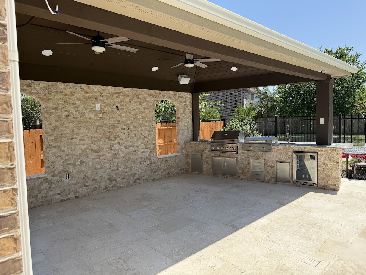Covered Patio with Outdoor Kitchen Grill Granite and Decorative Wall, CHR Builder Cover Patio & Landscaping project in Katy/Houston area, TX